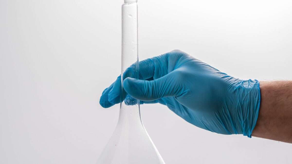 is caluanie muelear oxidize legal in usa